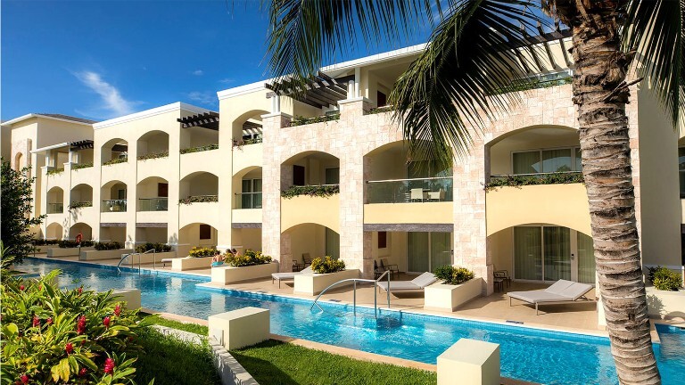 THE GRAND AT MOON PALACE/ MARGARITAVILLE/ THE FIVES & OTHER RESORTS IN CANCUN