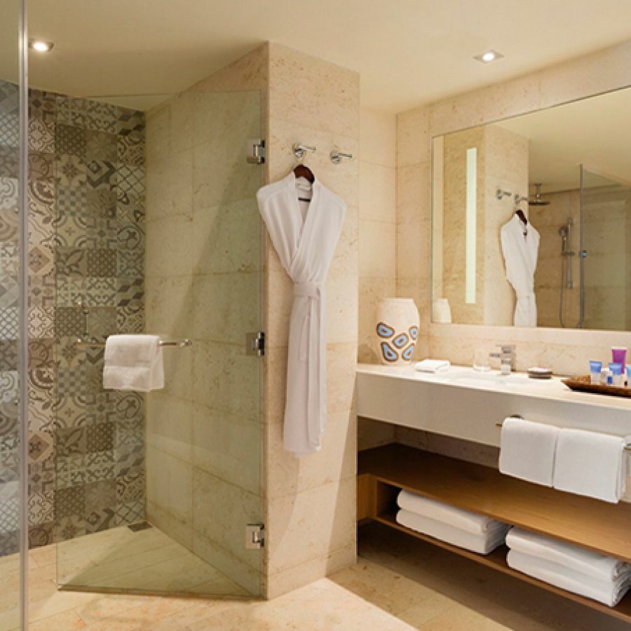 HYATT ZIVA CANCUN MEXICO, ALL INCLUSIVE CARIBBEAN RESORT “LOW MEMBER RATES”