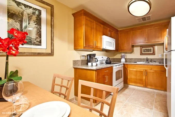 Desert Vacation Villas, Palm Springs 2 BR/2 Ba Starting @ $1090.00