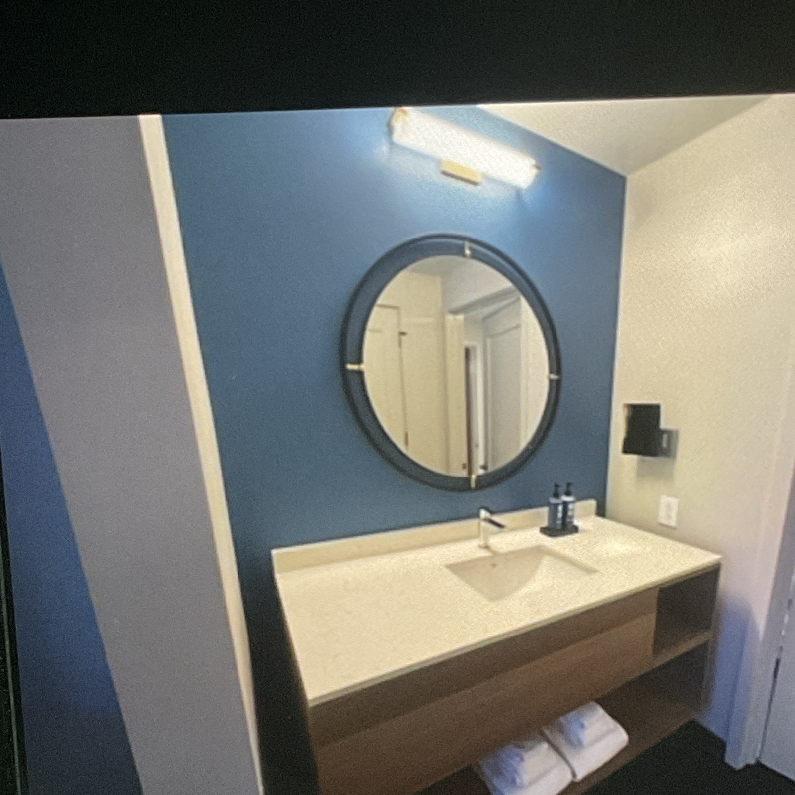 Club Wyndham Atlanta 1 Bedroom Deluxe 3 blocks from the Mercedes-Benz Stadium ￼