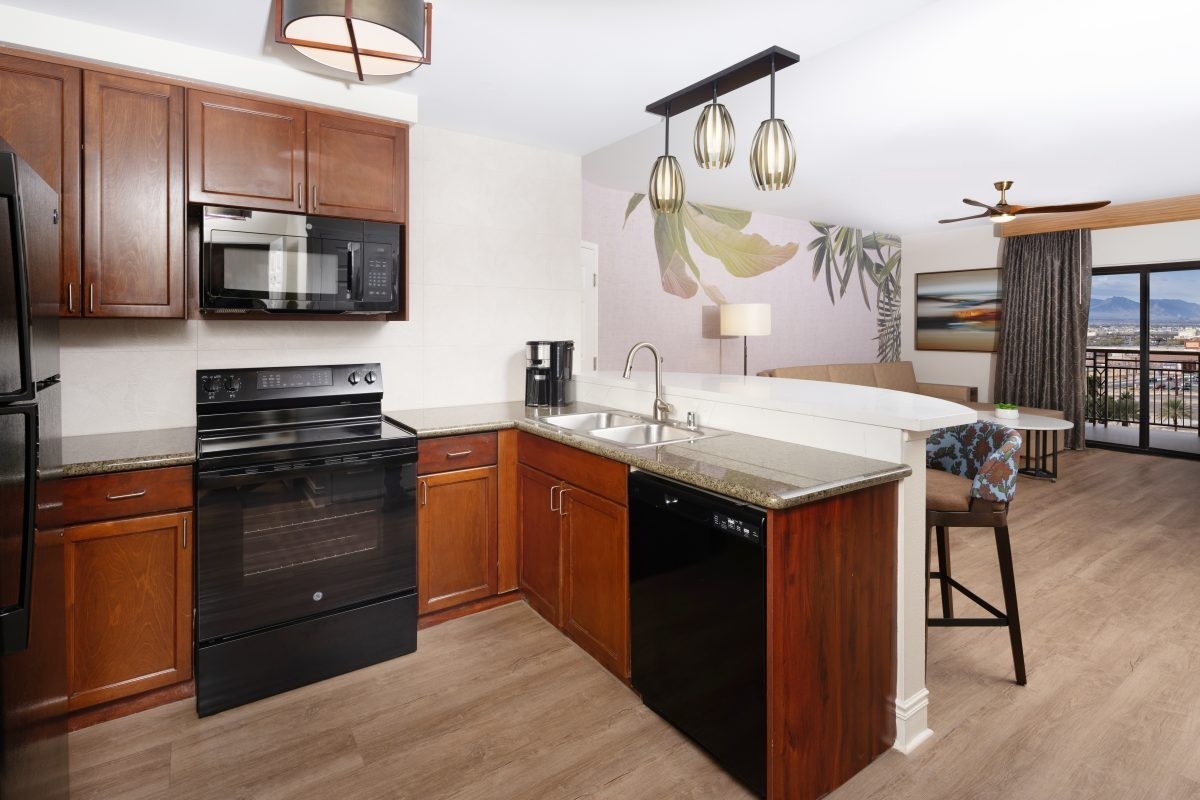 SALE! April 13-20, 2026~ Tahiti Village Resort~ Bora~Vegas Condos~ 7Nts