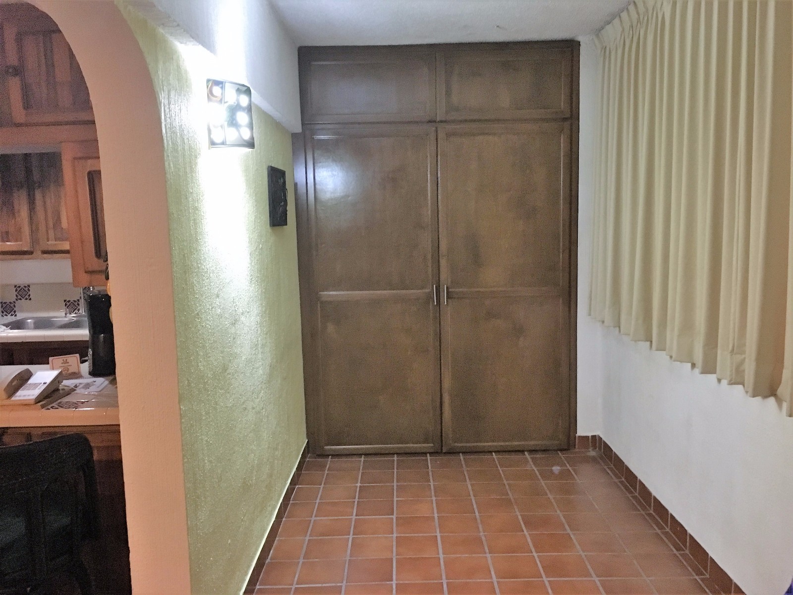 Cabo San Lucas Mexico Pool View Condo 1+ bed 1 bath 1 Block Mendano Beach Marina