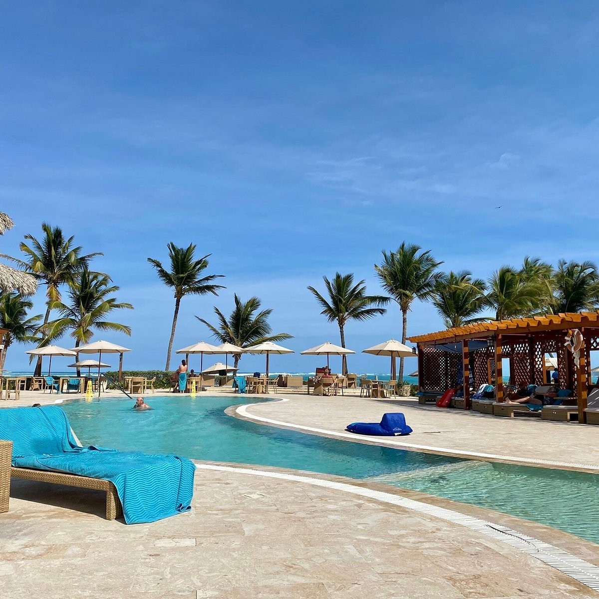 Punta Cana All-Inclusive VIK Hotel Cayena Beach 7 Nights – Dec 2025 – Sleeps 4
