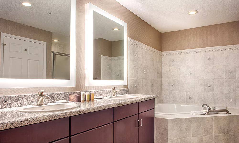 Daytona Beach – Apr -20-25 – HUGE 4 bedroom pres sleeps 12 – Wyndham Ocean Walk