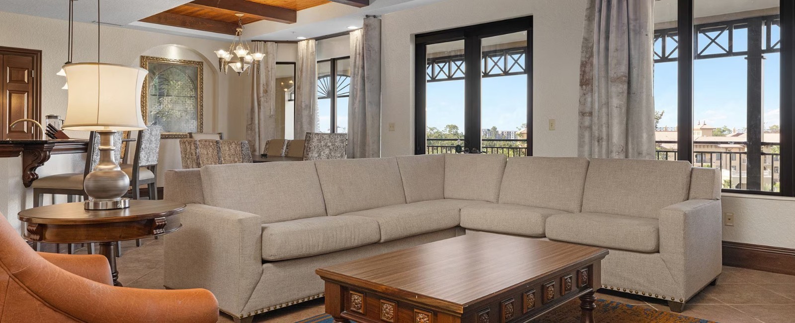 Wyndham Bonnet Creek 2BR Presidential Suite Aug 12-16 Disney Halloween Week