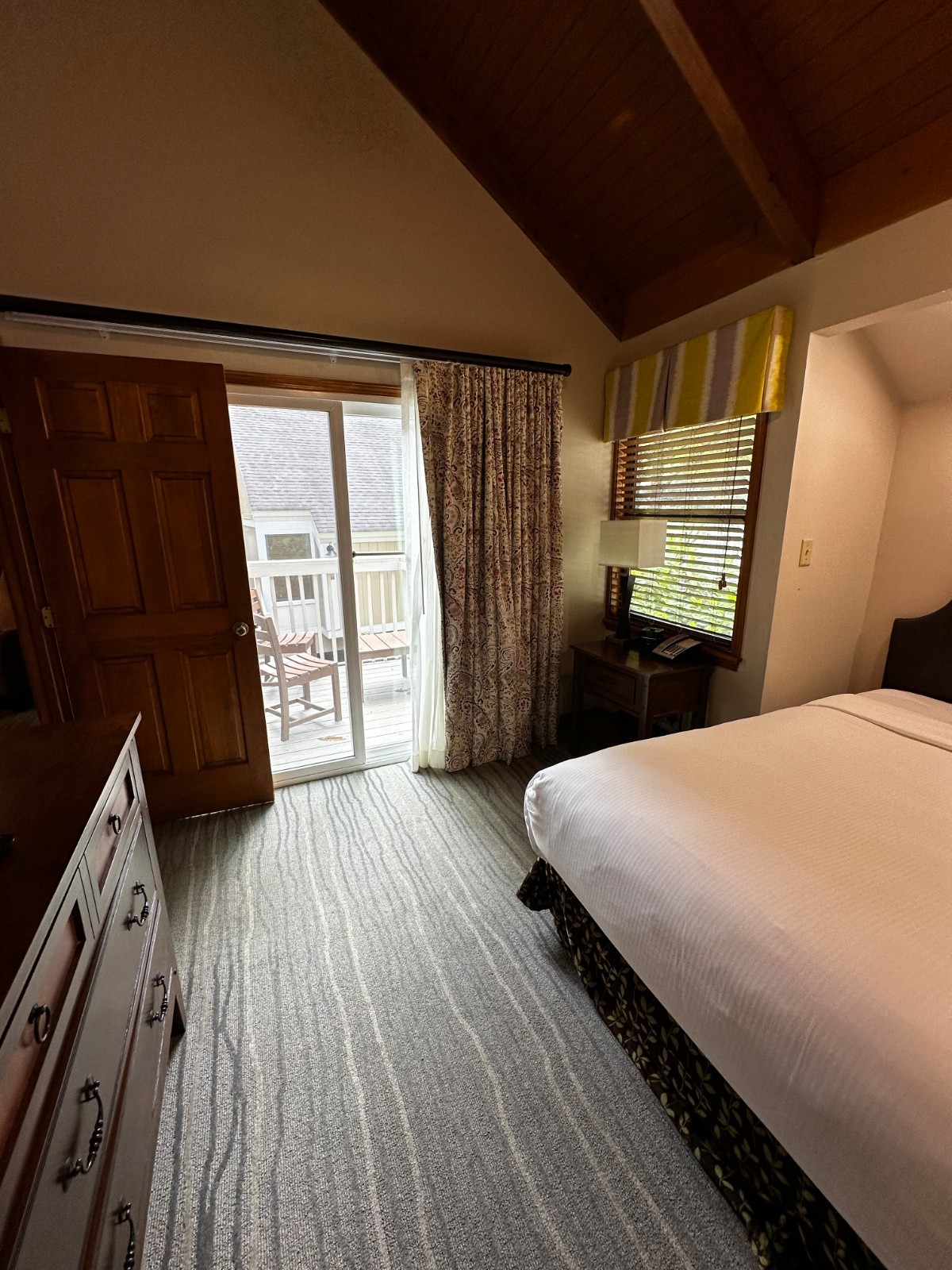 2 bdrm cabin w loft, 4nts, in Gatlinburg, TN at Mountain Loft Resort, JUNE 22-26