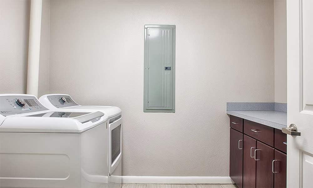 Daytona Beach – Apr -20-25 – HUGE 4 bedroom pres sleeps 12 – Wyndham Ocean Walk