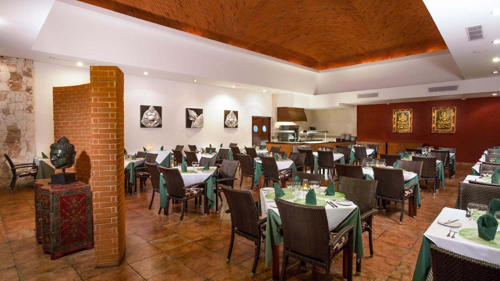 All Inclusive Resort Vacation – Grand Sirenis Riviera Maya – 2 adults / 4 nights