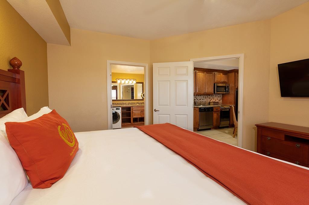 Westgate Lakes Resort and Spa Orlando FL 2BR Sleeps 8 -7Nt AUG 2026-DEC 2026