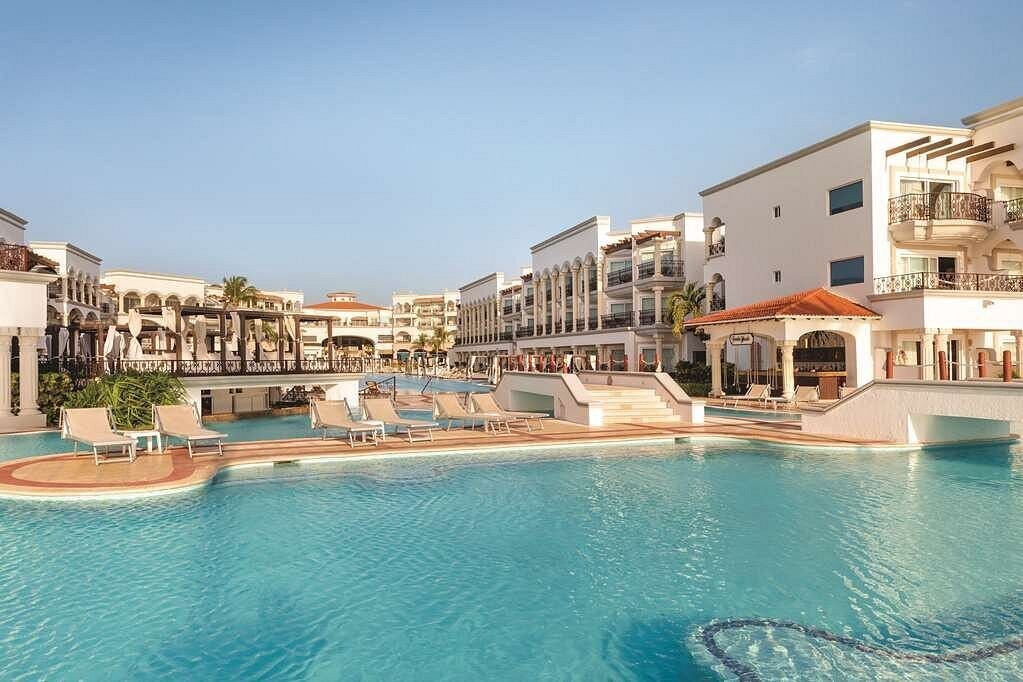 Resort Beachfront Caribbean Vacations / Low Member Rates!! Why Pay Full Price?