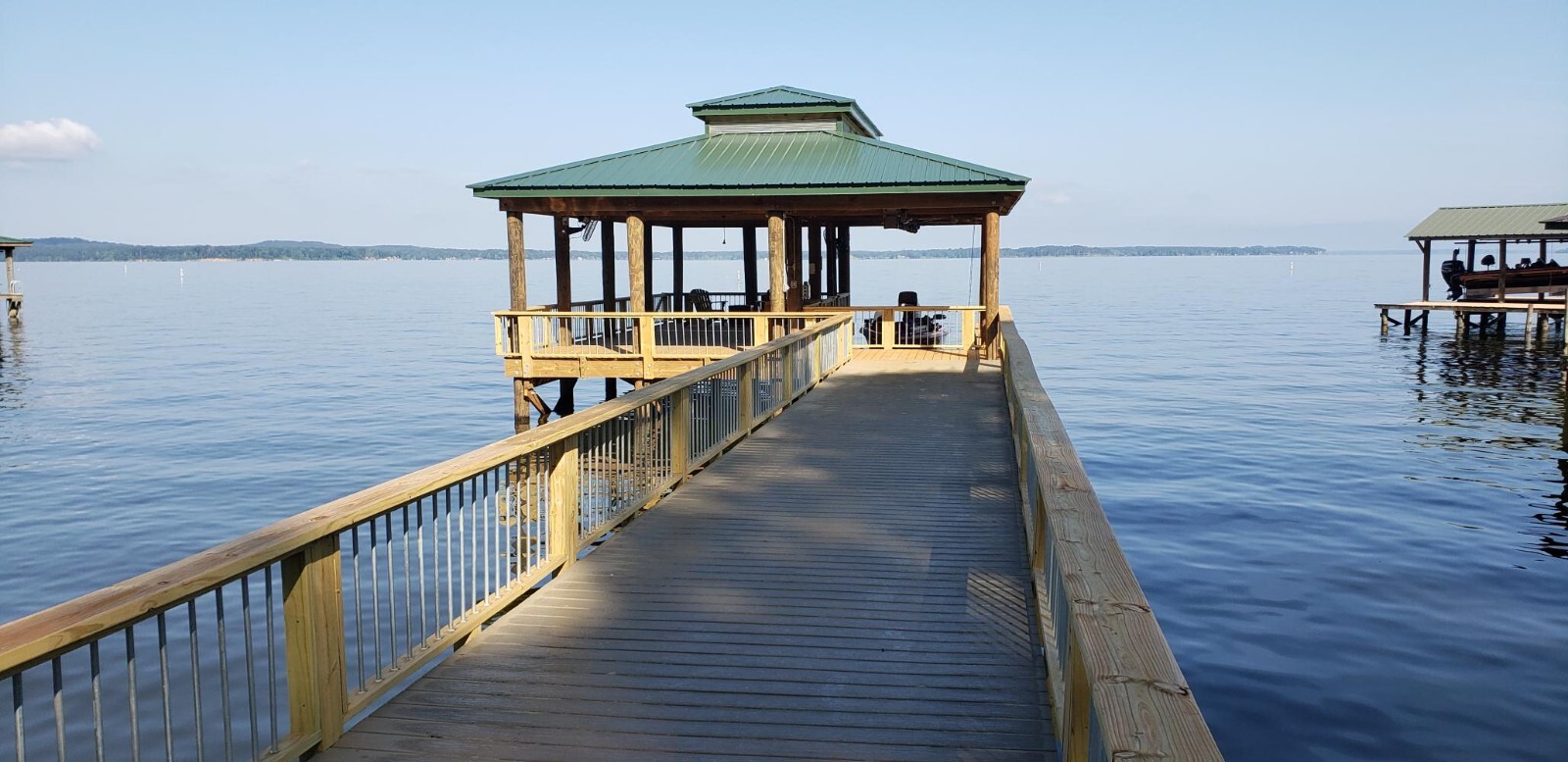 Toledo Bend Lakefront Vacation Rental Cabin – Boathouse, Sunsets, Water Sports