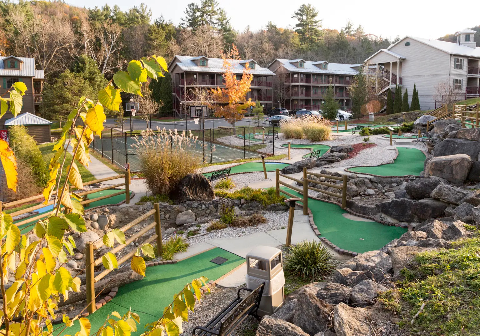 HI Oak n Spruce Resort Berkshires MA Vacation Rental 1/2 BDRM 2026-2027