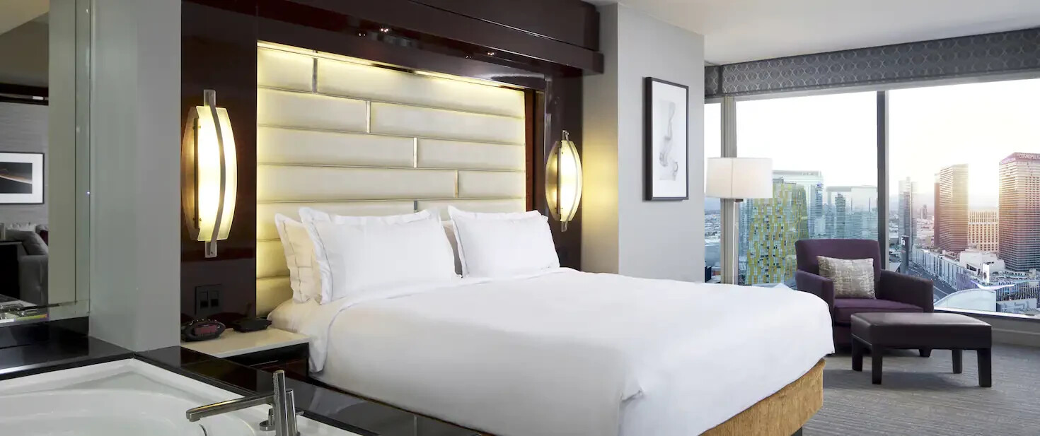 Hilton Elara Las Vegas 4BR PENTHOUSE 7 NIGHTS ANYYEAR EDC CES hotel resort hyatt