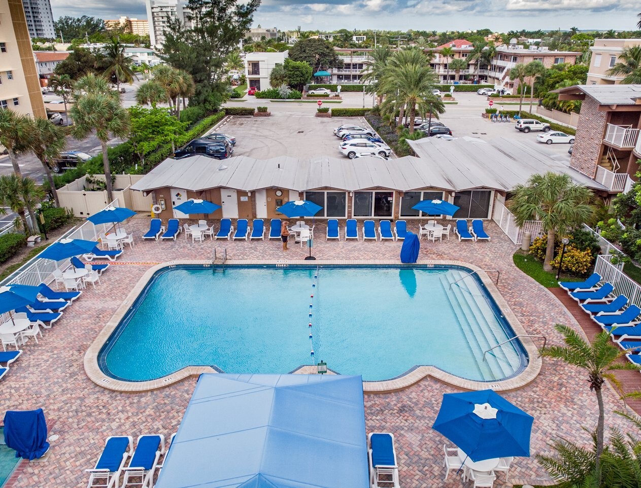 Studio or 1 BR, 7 night stay At Pompano Beach Canada House Beach Club