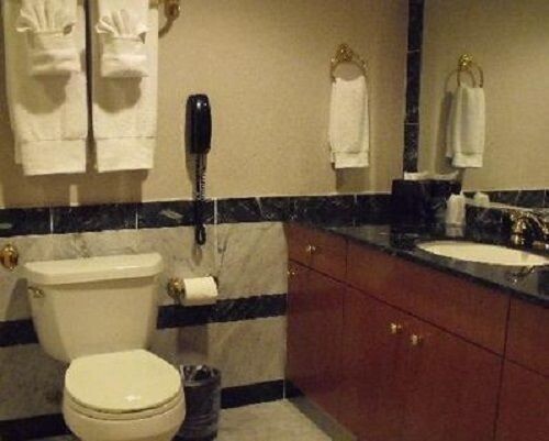 MANHATTAN CLUB – HALLOWEEN IN NEW YORK CITY NY 10/30/25-11/03/25 1BR/2BA