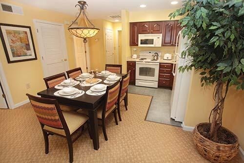 “VACATION VILLIAGE AT WILLIAMSBURG”-2 Bedroom-Several SEPTEMBER DATES!!!