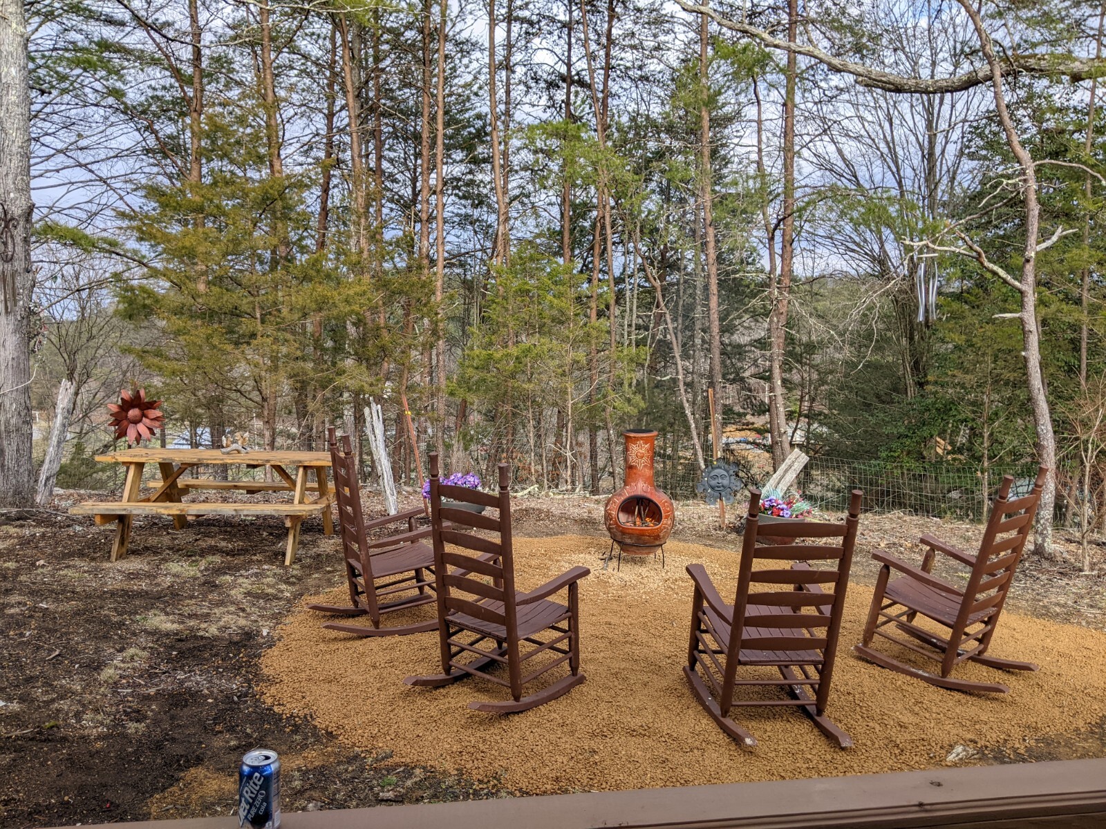 Smoky Mountain Splendor Sevierville TN, 2 BR, 3 bath, wrap around porch 2/3 acre