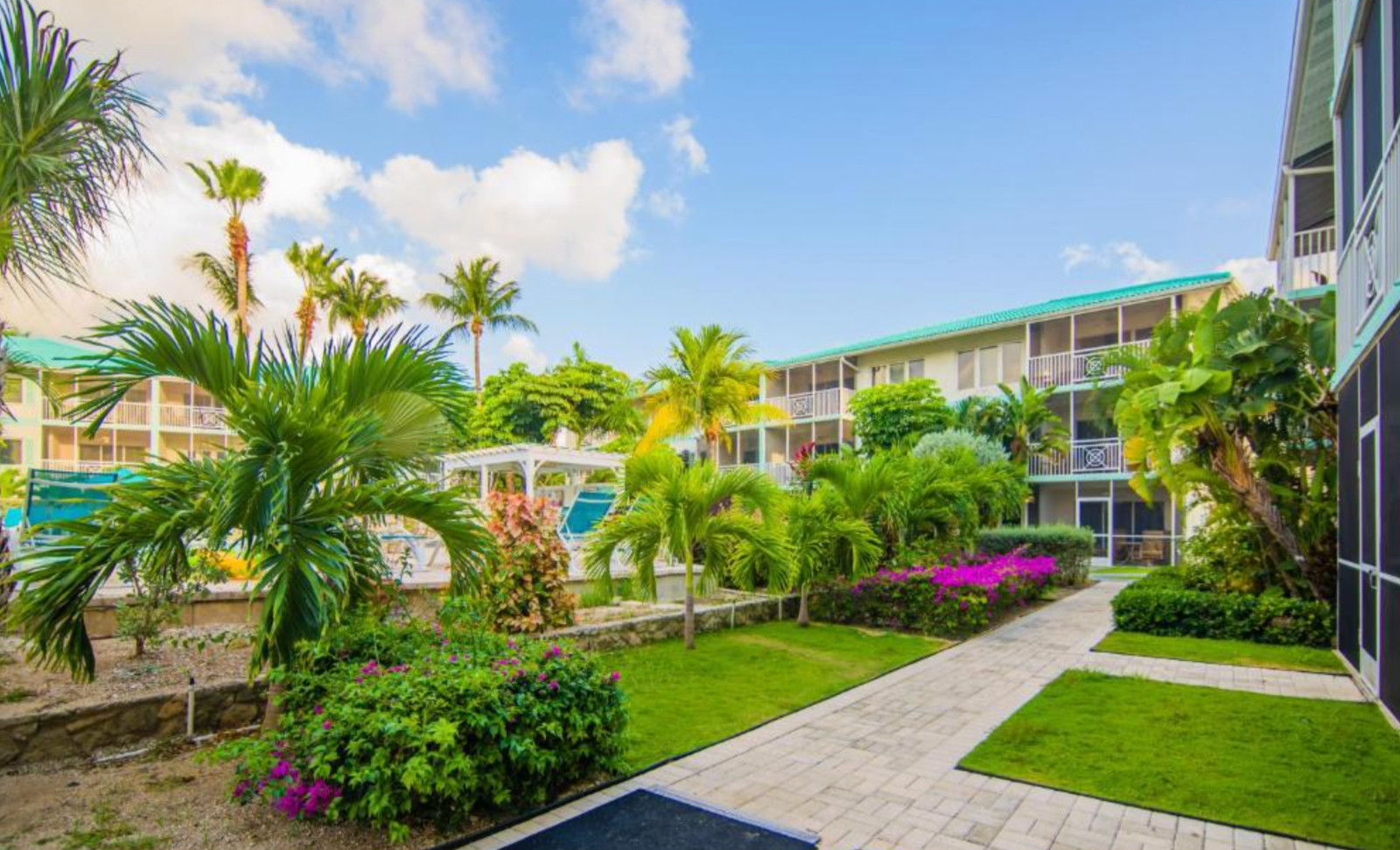 7 Mile Beach Resort ~ Cayman Islands ~ 2BR/Sleeps 4 ~ 7Nts Weekly Rentals 2026