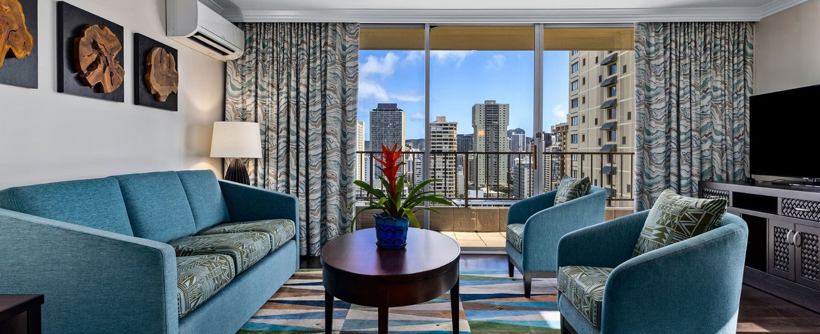 Wyndham Royal Garden WAIKIKI HONOLULU Hawaii 1BR PRESIDENTIAL Luxury Aug 6-11