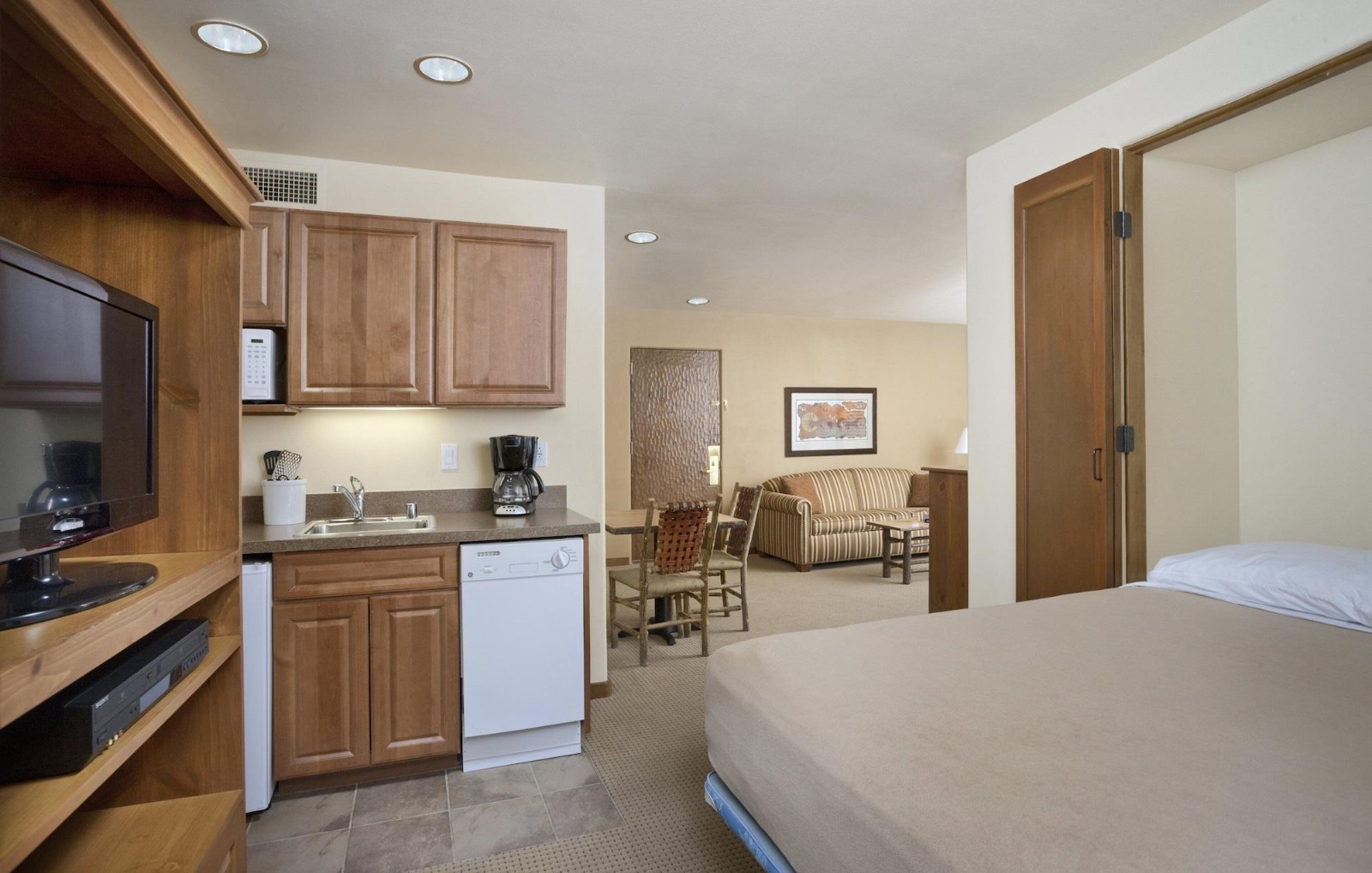 Taos-Wyndham, Sept 26 to Oct 3, 7 nts, 1 Bed, time-Pueblo San Geranimo Feast