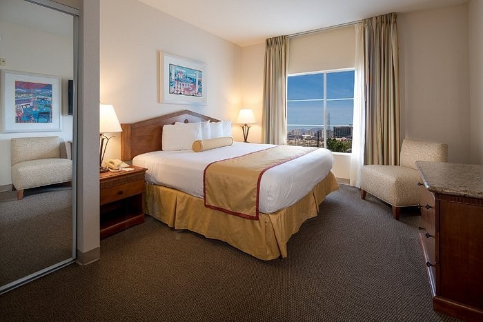 Club de Soleil Las Vegas – 7 Nights – 1BR/2BR Suite – Near Strip