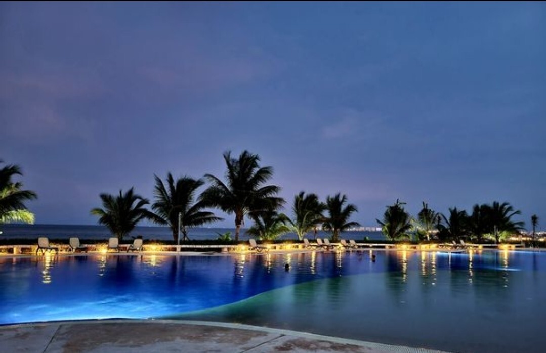 Vacation Rental, Amara Cancun Beachfront Condo, Mexico. 2 bedrooms/2 baths.