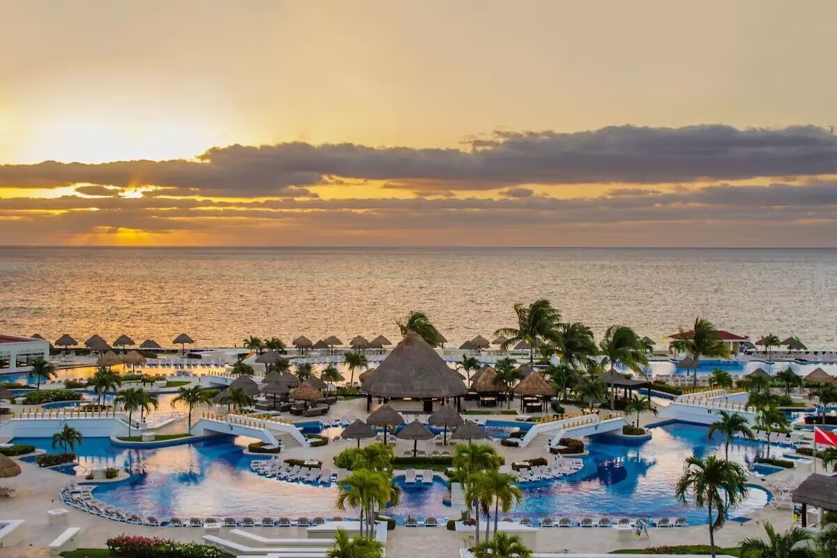 GRAND Moon Palace Cancun -All Inclusive LUXURY -6 Nights And Up- BIG SALE!!!