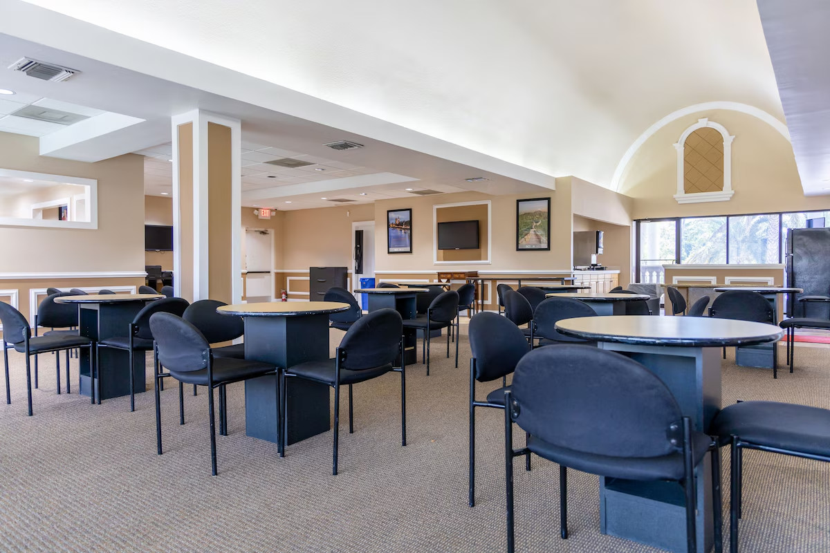 Welcome to Legacy Vacation Club Orlando – Oaks, Kissimmee, FL