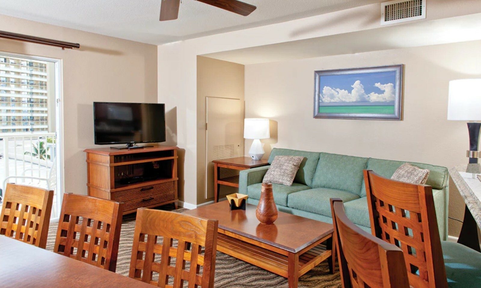 Club Wyndham at Waikiki Beach Walk Honolulu Oahu Hotel ANY 5 Night 2023 2BR
