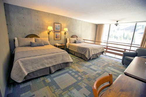 Mountain view, Snowbird 2 bed, 2 bath, full kitchen vacation week at Iron Blosam