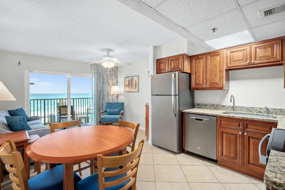DEC 12-19~Tropic Sun Towers Resort~Ormond/DAYTONA BEACH~FACES BEACH