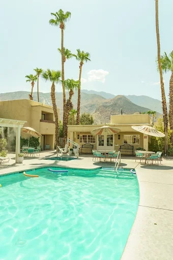 Desert Vacation Villas, Palm Springs 2 BR/2 Ba Starting @ $1090.00