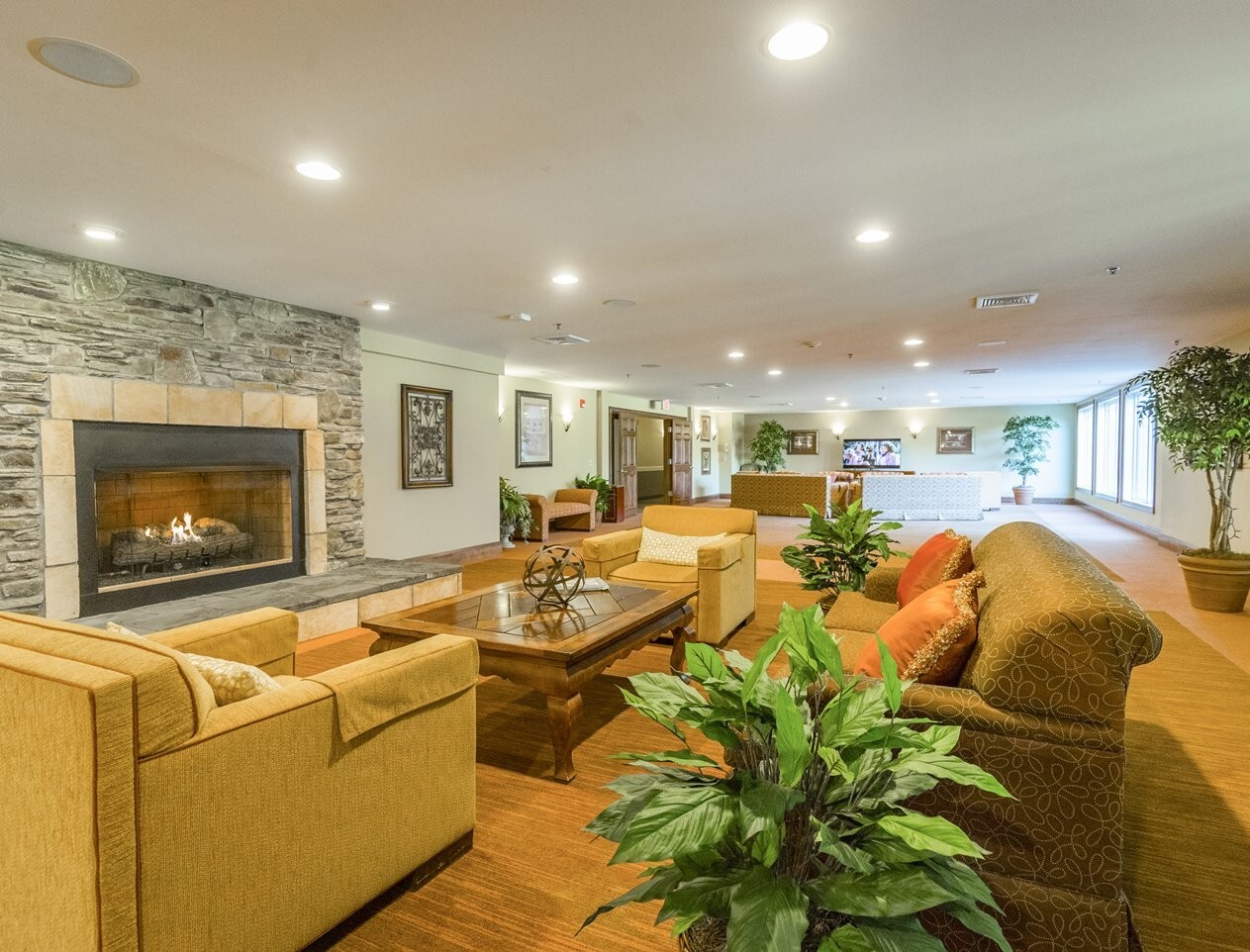 1BR Condo @ Berkshire Mountain Lodge Resort Pittsfield, MA RCI Gold Crown Resort