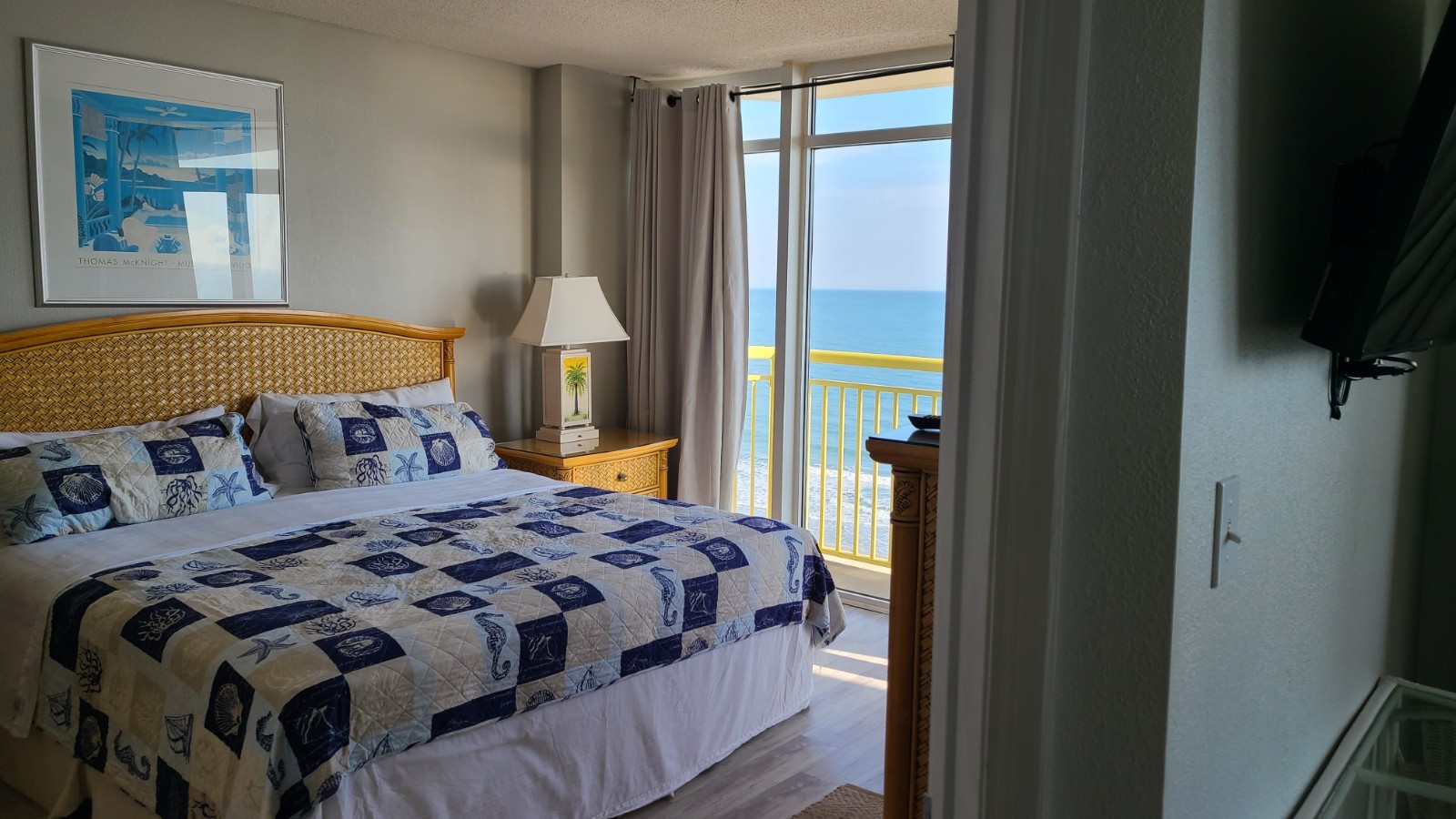 Oceanfront 3 Bedrooms Condo Sleeps 8-10 – See description for available dates