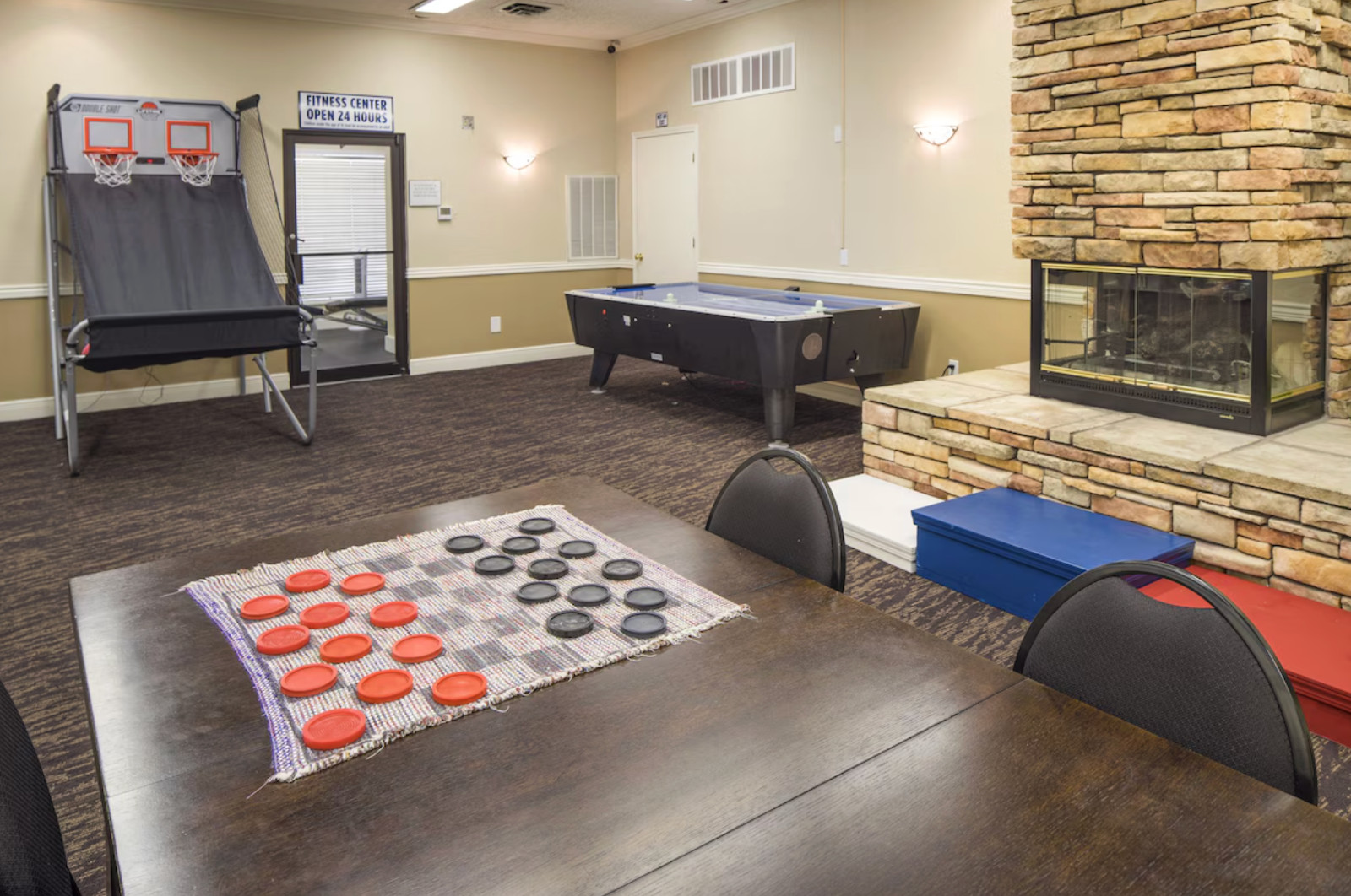 The Suites at Fall Creek ~ MO ~1BR Sleeps 4~7Nts DEC/JAN/FEB/MAR/APR/MAY 2025/26