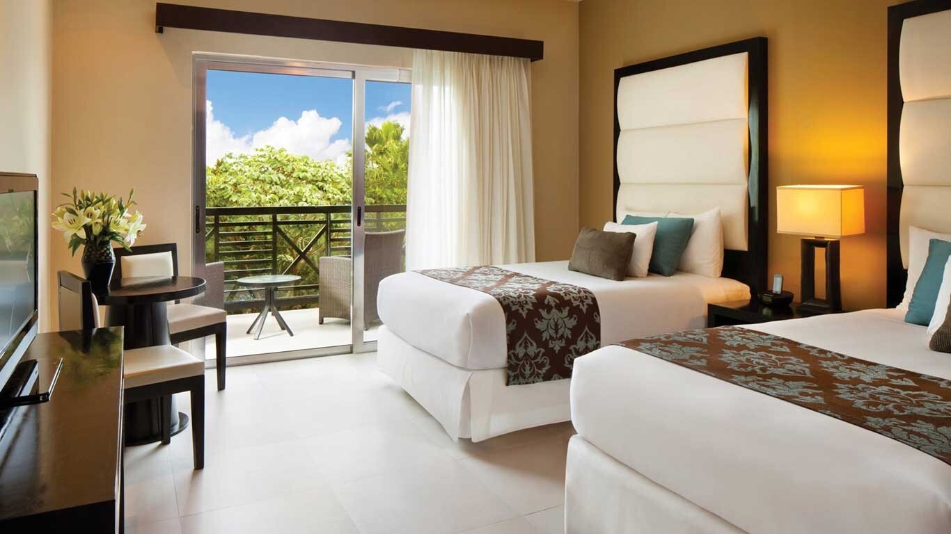 Vacation Beachfront Caribbean Resort Large Groups/Best Member Rates 10 Per Room!