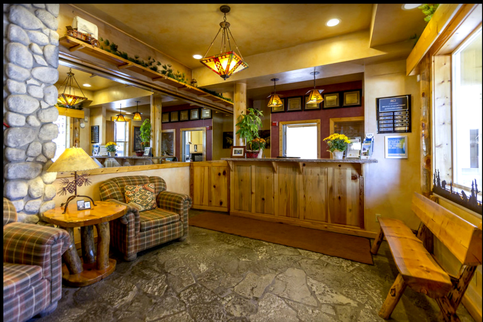 Olympic Valley / Palisades Tahoe, CA Red Wolf Lodge Studio June 14-21