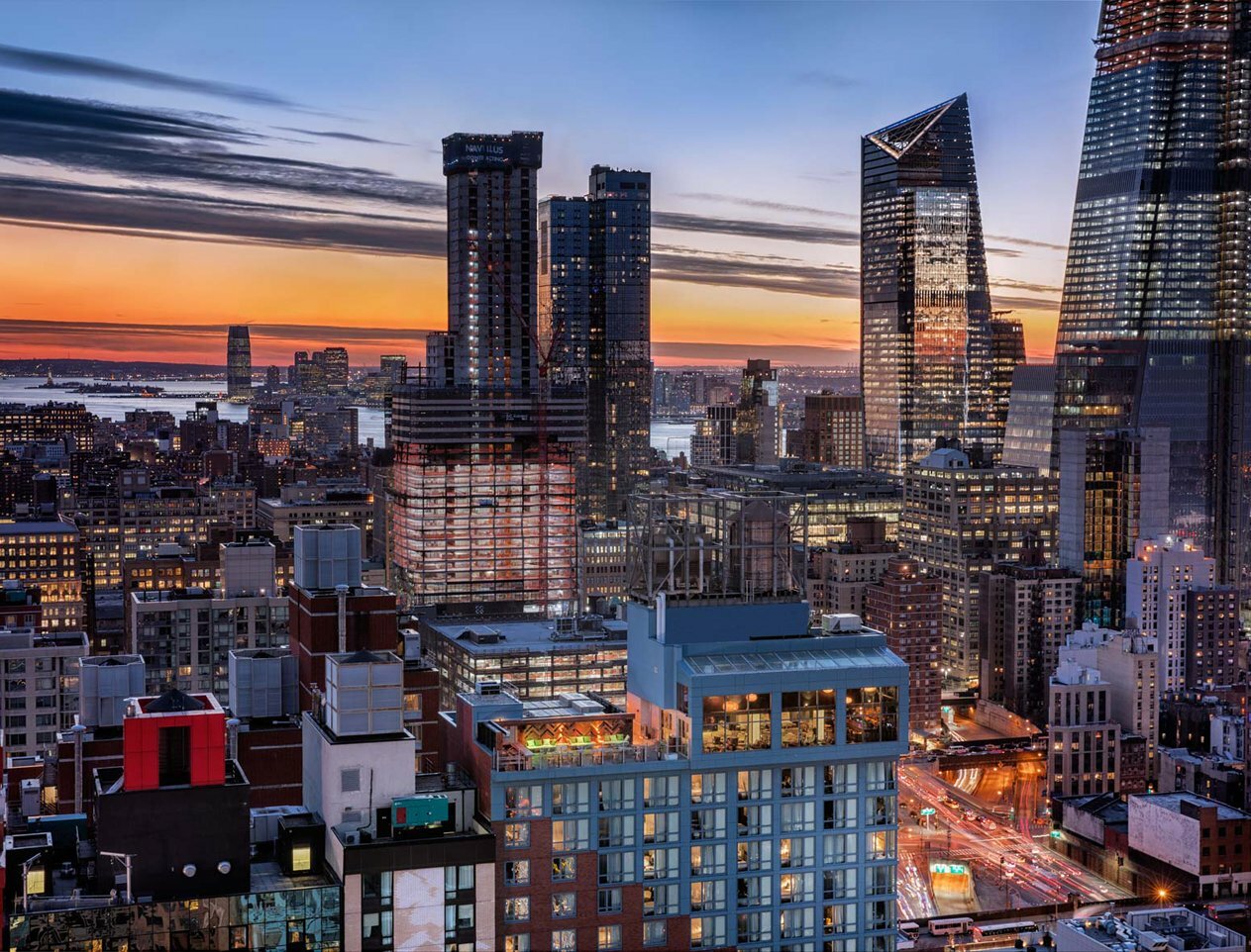 Double Tree by Hilton New York City Times Square West – Daily & weekly rentals