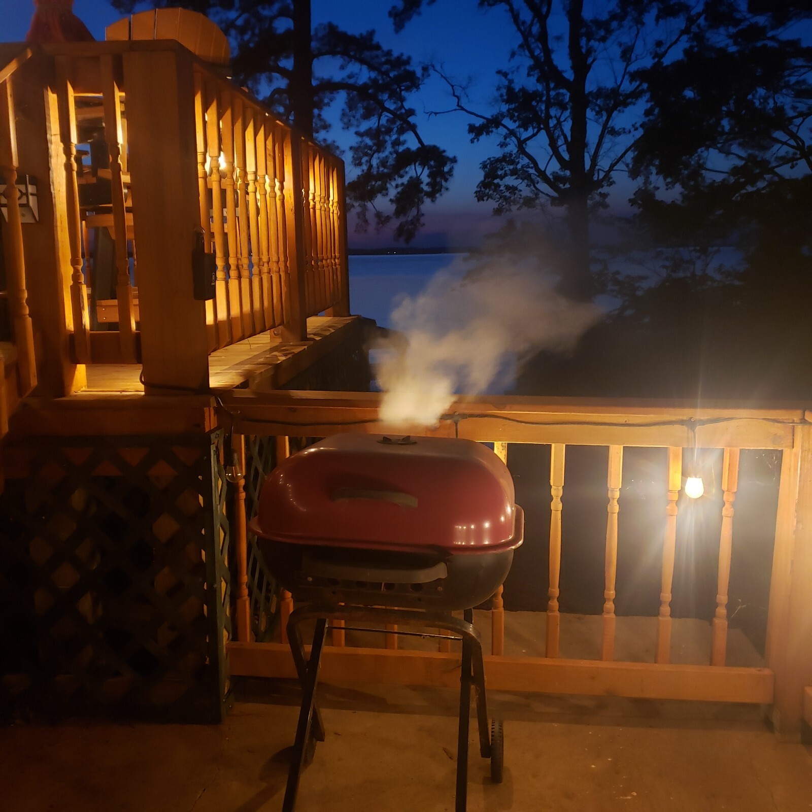 Toledo Bend Lakefront Vacation Rental Cabin – Boathouse, Sunsets, Water Sports