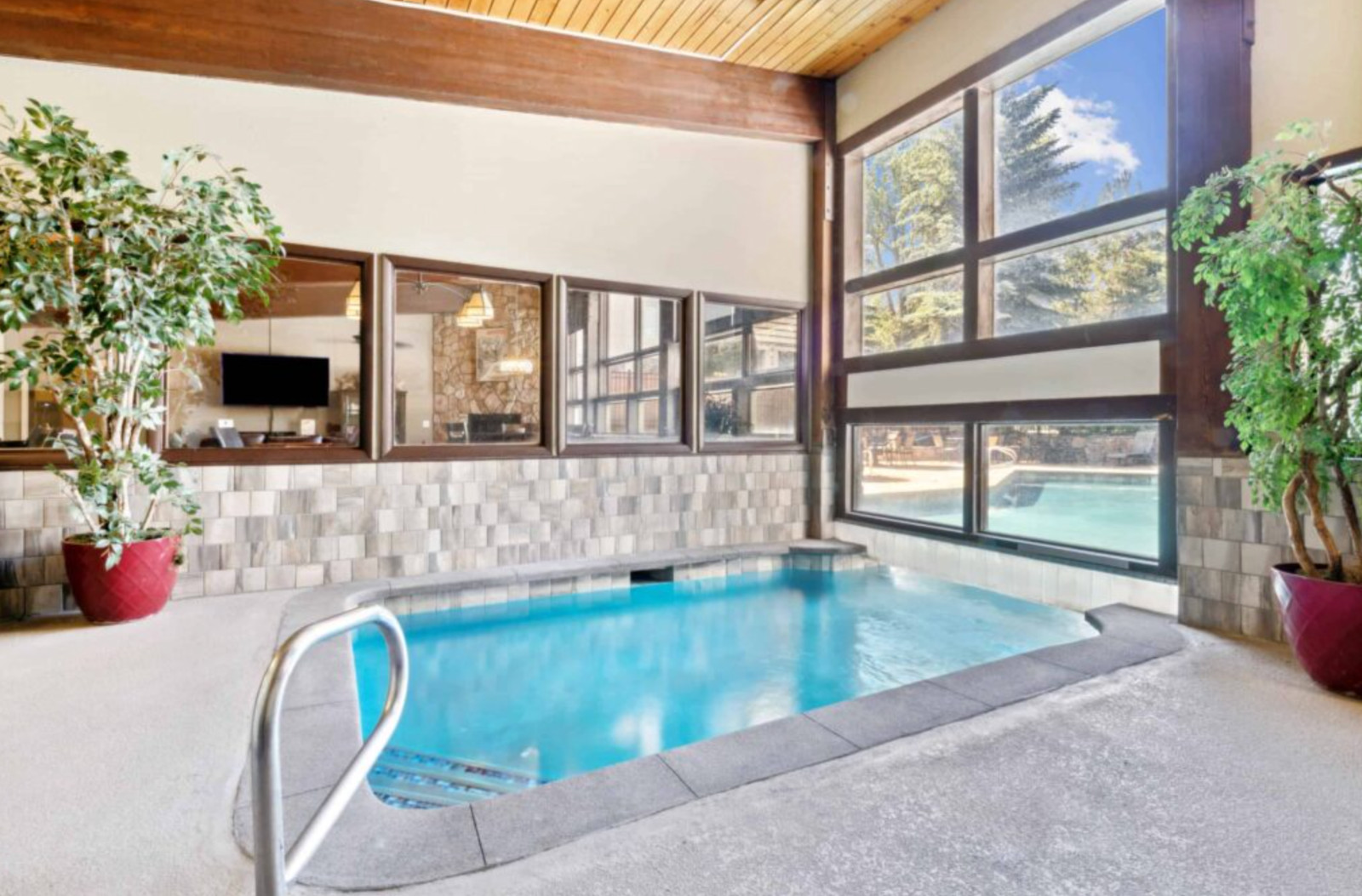 Falcon Point Resort ~ Avon, CO ~ 1BR/Sleeps 4 ~ 7Nts OCT/NOV 2026