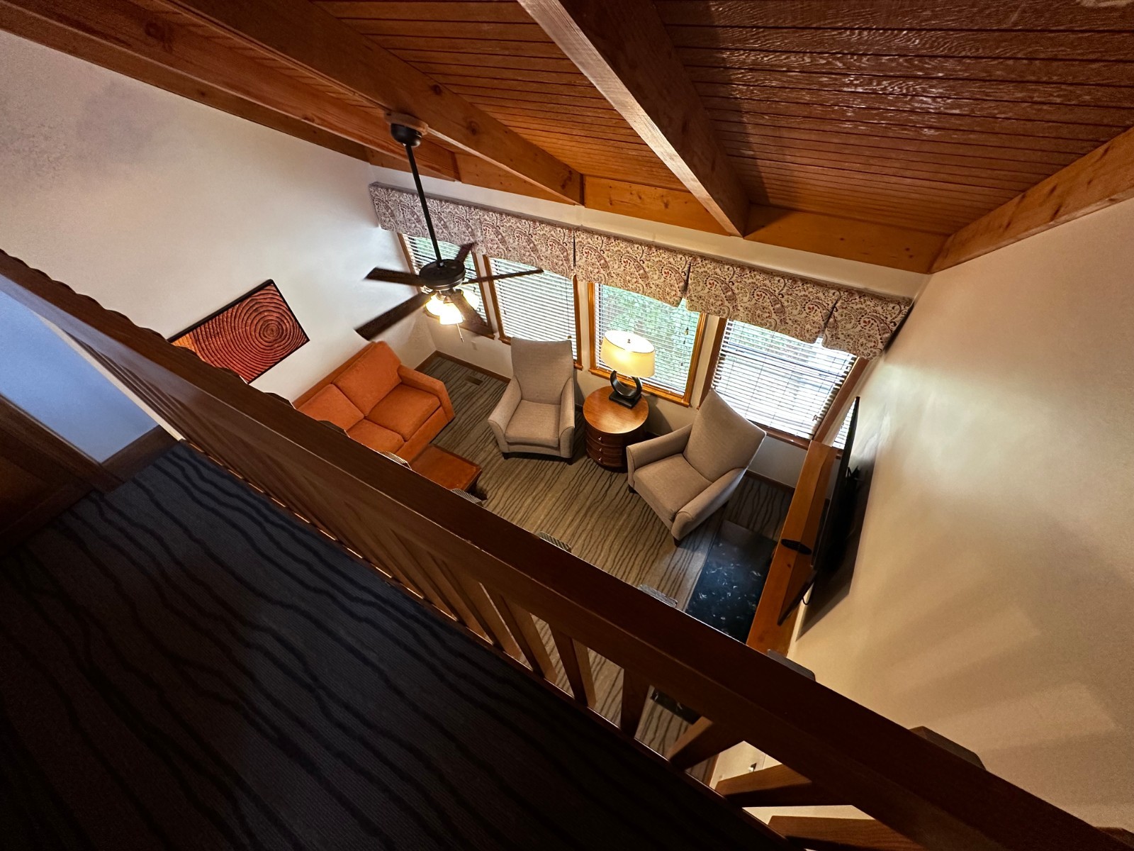 2 bdrm cabin w loft, 4nts, in Gatlinburg, TN at Mountain Loft Resort, JUNE 22-26