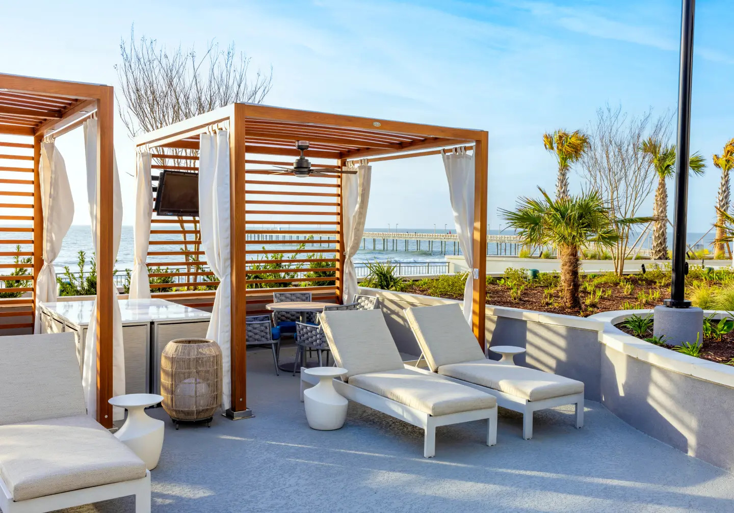 HI Myrtle Beach Oceanfront Resort S.C. Vacation Rental 1/2 BDRM 2026-2027