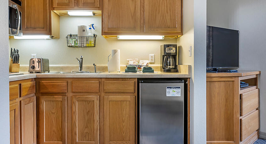 Branson, MO~Falls Village~December 23-26, 2025 Studio, Sleeps 4