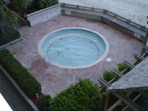 Ocean Front Myrtle Beach Area (Garden City Beach) Condo w/ 2 pools, Washer/Dryer