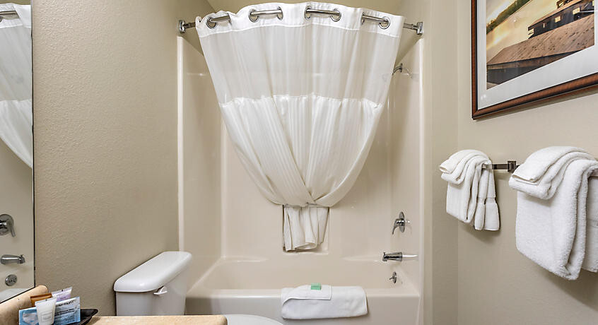 Branson, MO~Falls Village~December 23-26, 2025 Studio, Sleeps 4