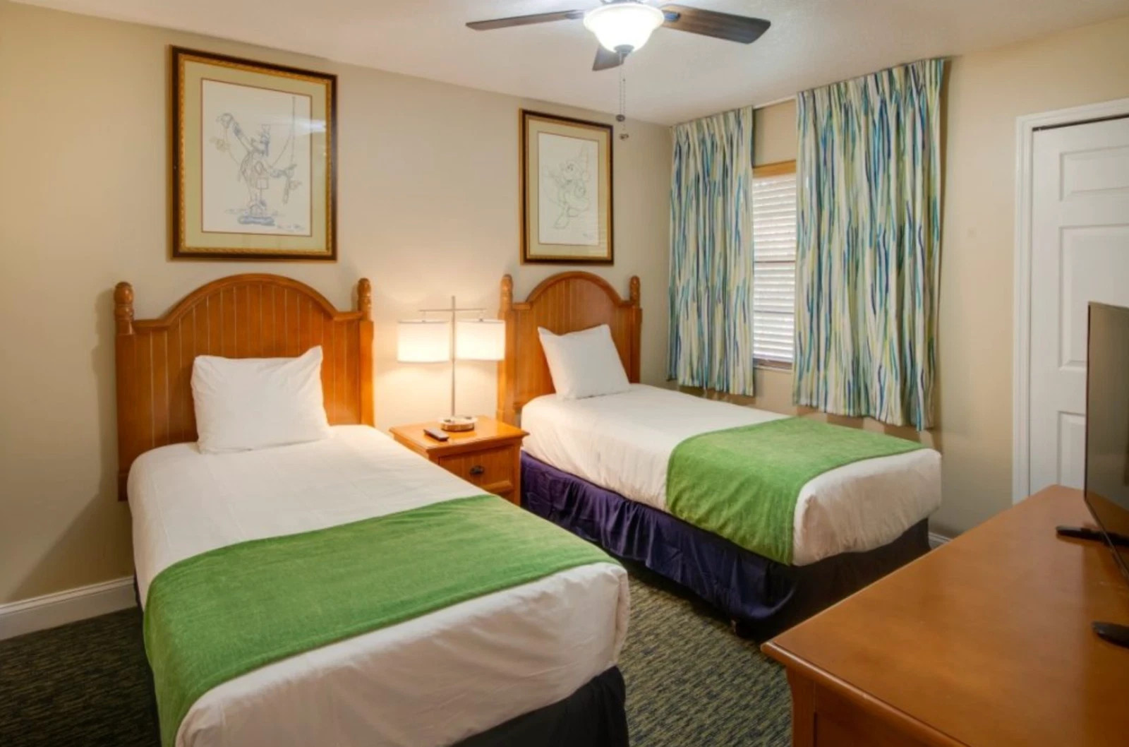 Fantasy World Resort ~ Orlando, FL ~2BR/Sleeps 6 ~7Nts July 4 thru 11, 2026