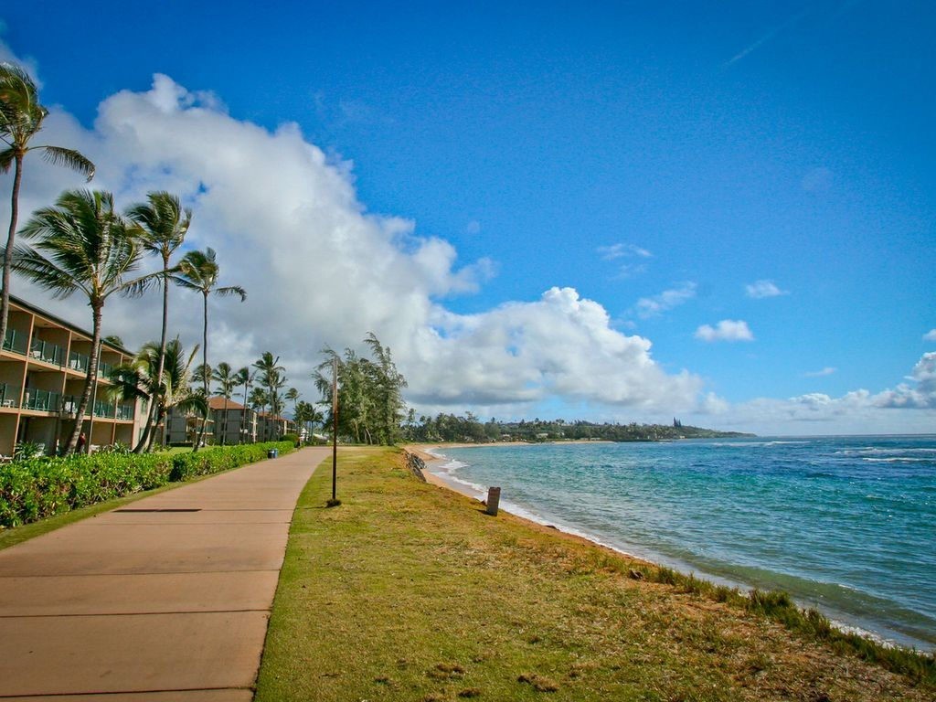 Pono Kai, Kauai, Hawaii 5/27 – 6/3 1 Bedroom Ocean Front. Top Story – End Unit