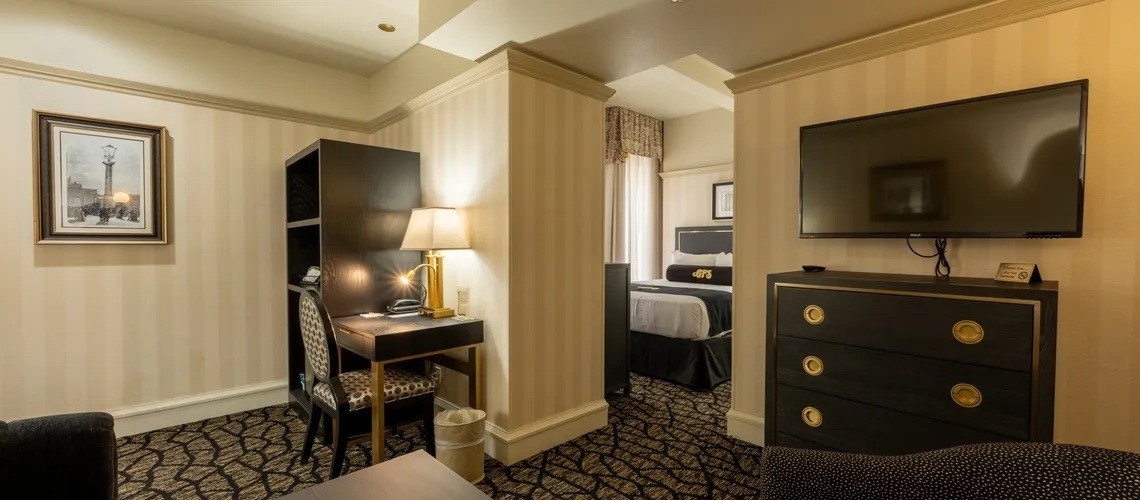 SDCC San Diego Comic Con Week Gaslamp Plaza Suites 7 days 7/19-7/26 Sun to Sun