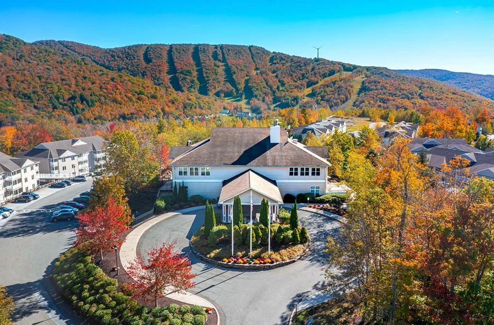 OCTOBER WEEKS~Vacation Village in the Berkshires Resort -1BR CONDO~MA~ SLPS 4