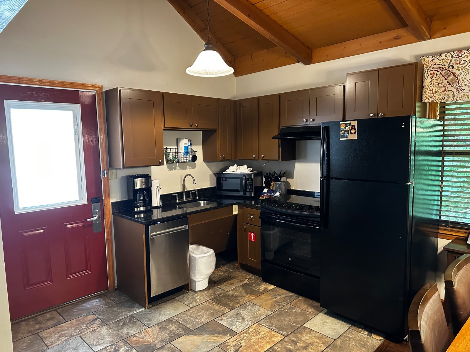 2 bdrm cabin w loft, 4nts, in Gatlinburg, TN at Mountain Loft Resort, JUNE 22-26